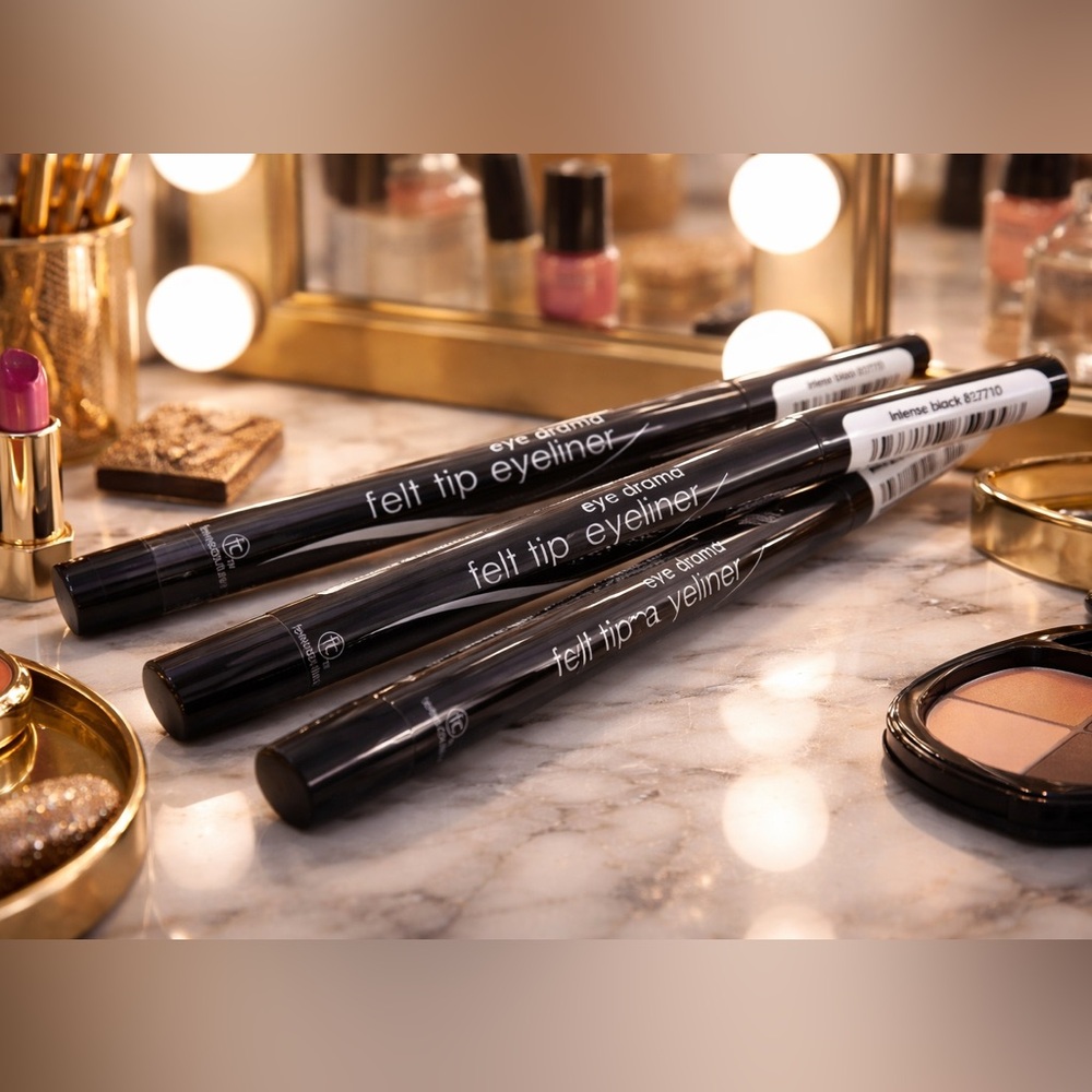 Femme Couture Eye Drama Felt Tip Eyeliners in the shade Intense Black - 3 count